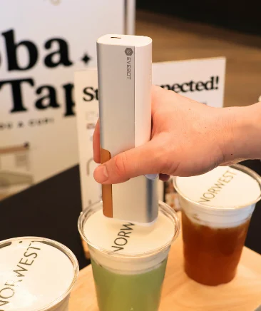 Live logo printing on boba cups